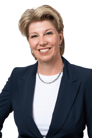 Lisa Hagens Lisa Hagens